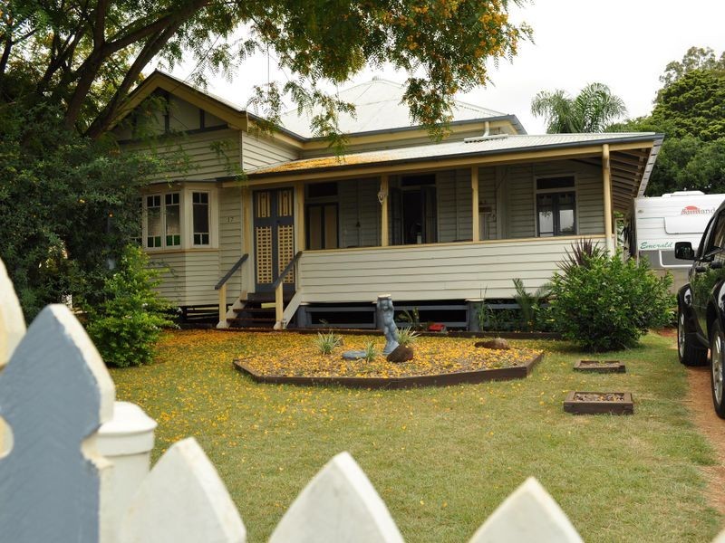 17 Belle Street, Kingaroy QLD 4610