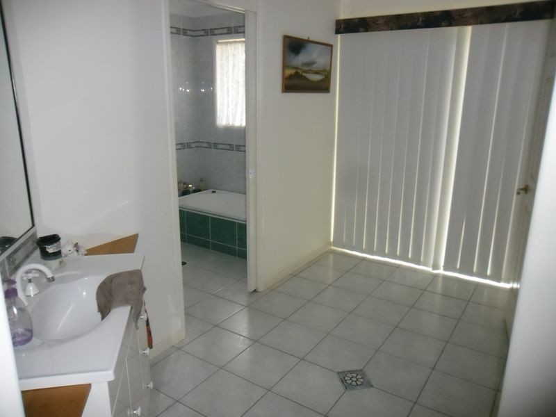 67 Bushnell Road, Nanango QLD 4615