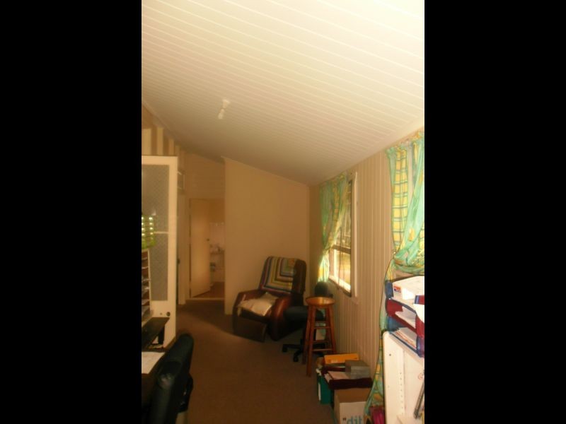 2/281 Haly, Kingaroy QLD 4610