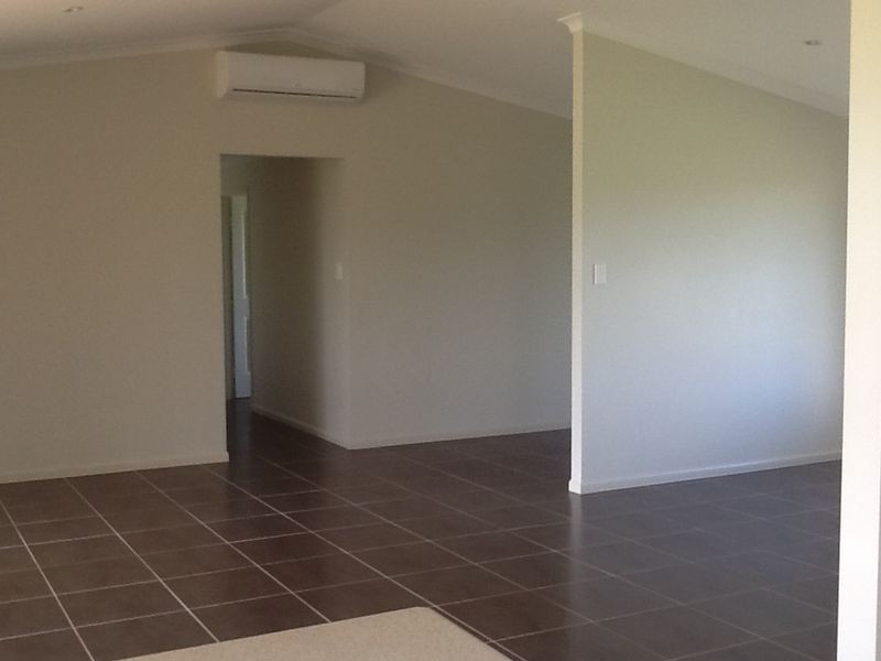 77 Rosella Parade, Kingaroy QLD 4610