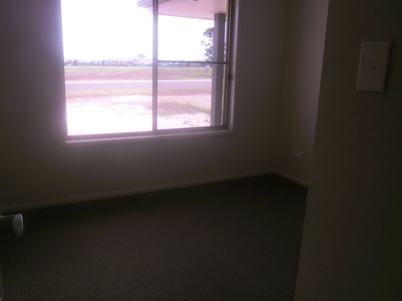 77 Rosella Parade, Kingaroy QLD 4610