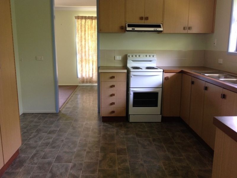 7 Joseph Street, Kingaroy QLD 4610