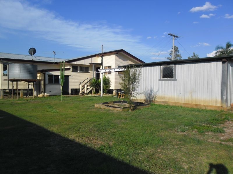 37 Gladys Street, Kingaroy QLD 4610