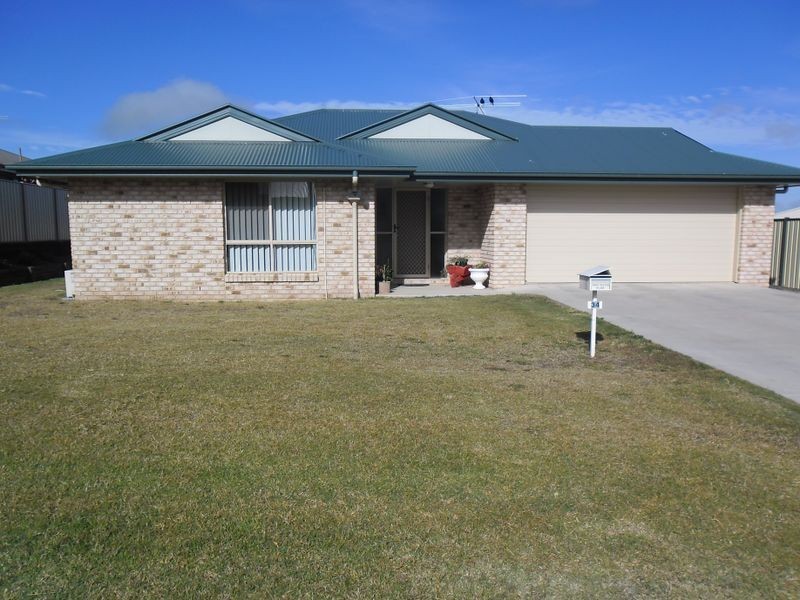 34 Hillview Parade, Kingaroy QLD 4610
