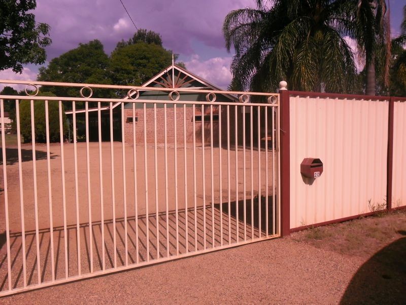 20 Grant Avenue, Kingaroy QLD 4610