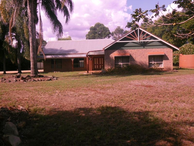 20 Grant Avenue, Kingaroy QLD 4610