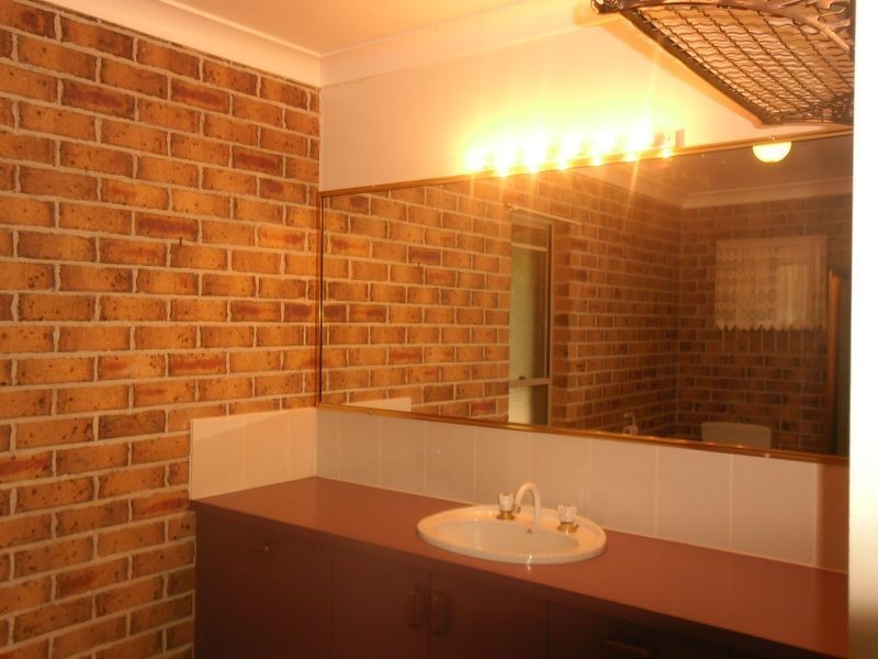 20 Grant Avenue, Kingaroy QLD 4610