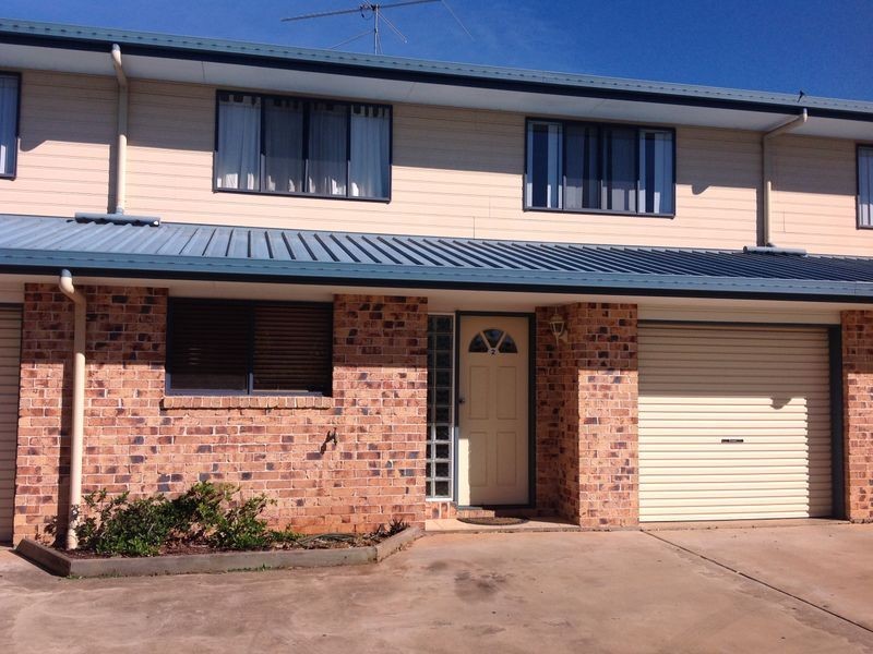 2/277 Haly Street, Kingaroy QLD 4610