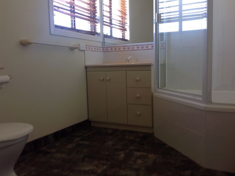 2/277 Haly Street, Kingaroy QLD 4610