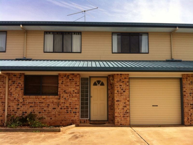 2/277 Haly Street, Kingaroy QLD 4610