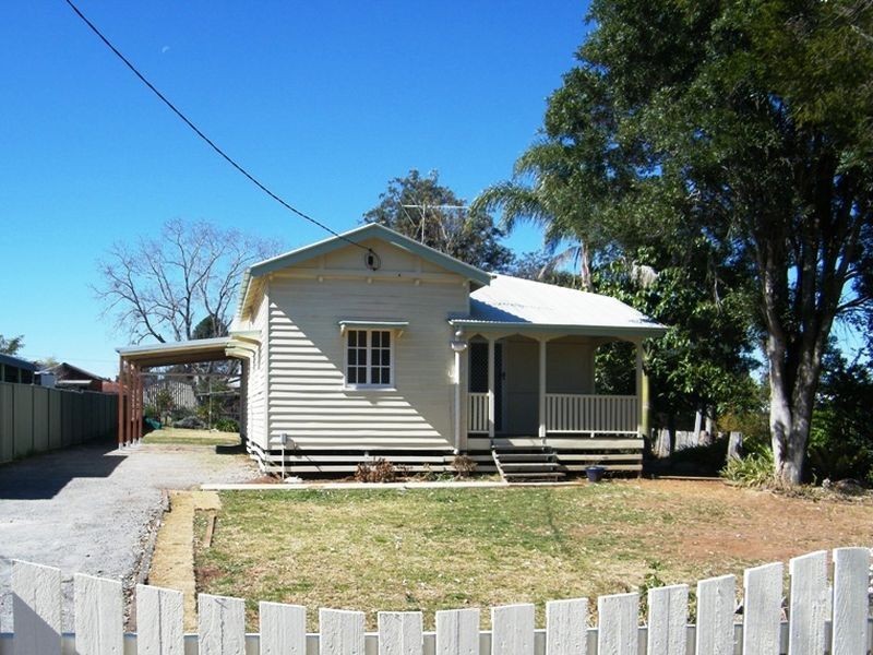 6 Norman Street, Kingaroy QLD 4610
