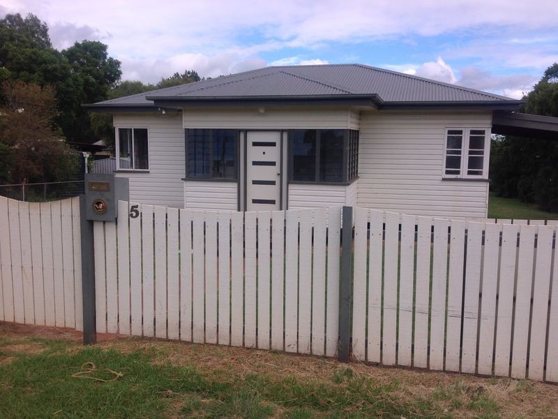 5 Fitzroy Street, Kingaroy QLD 4610