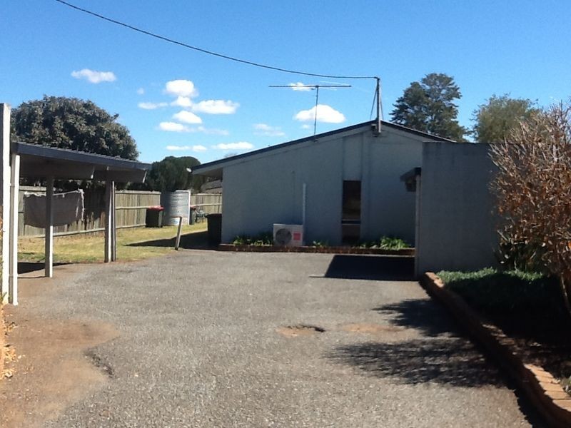 2/25 William Street, Kingaroy QLD 4610