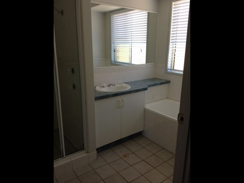 45 Cowie Drive, Kingaroy QLD 4610