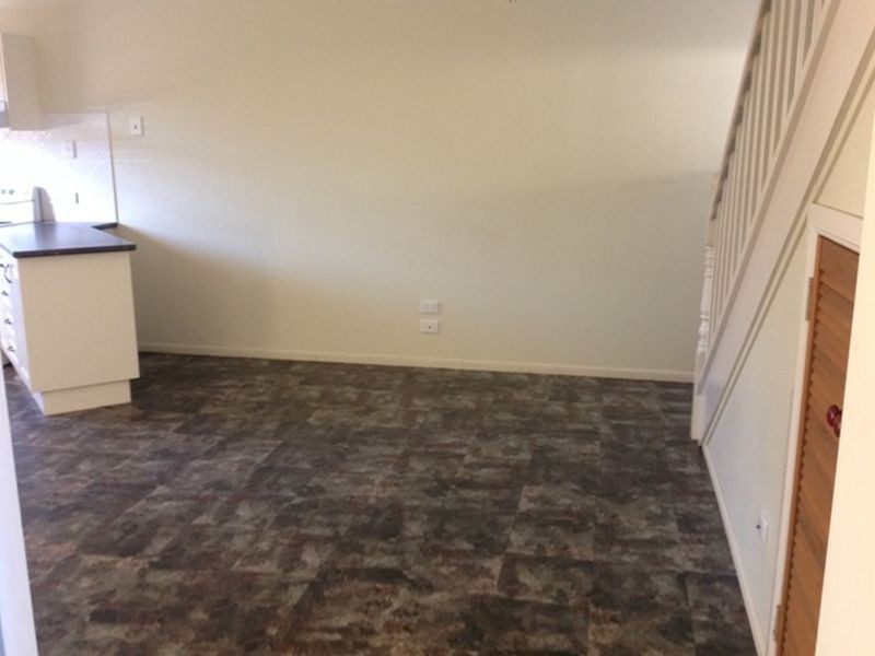 2/277 Haly Street, Kingaroy QLD 4610