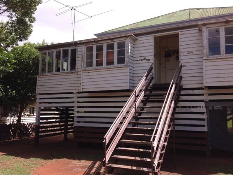 1/224 Haly Street, Kingaroy QLD 4610