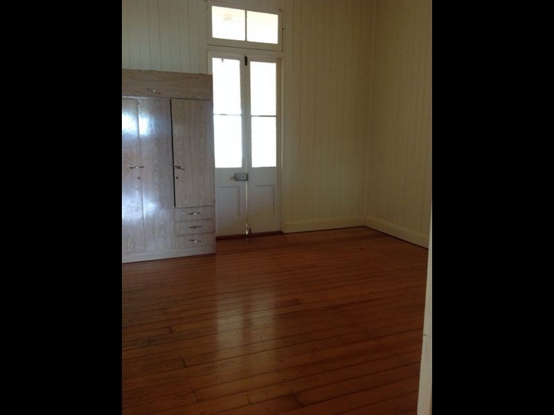 1/224 Haly Street, Kingaroy QLD 4610