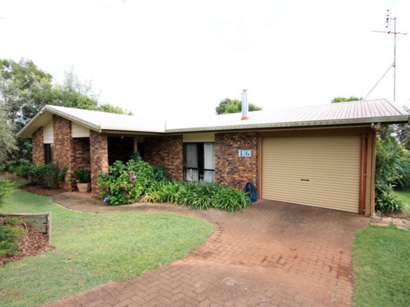 16 Murray Parade, Kingaroy QLD 4610