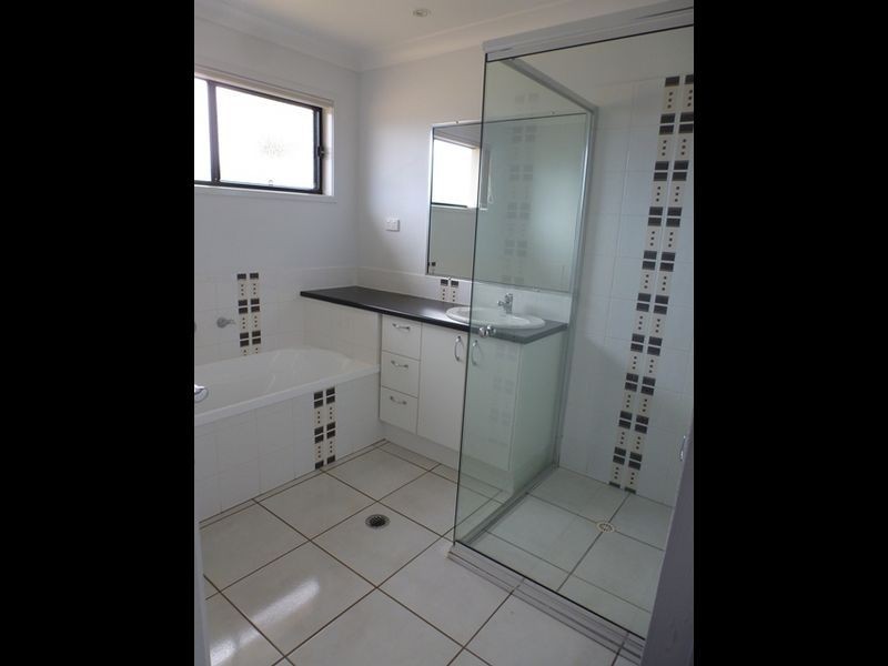 147-149 Premier Drive, Kingaroy QLD 4610