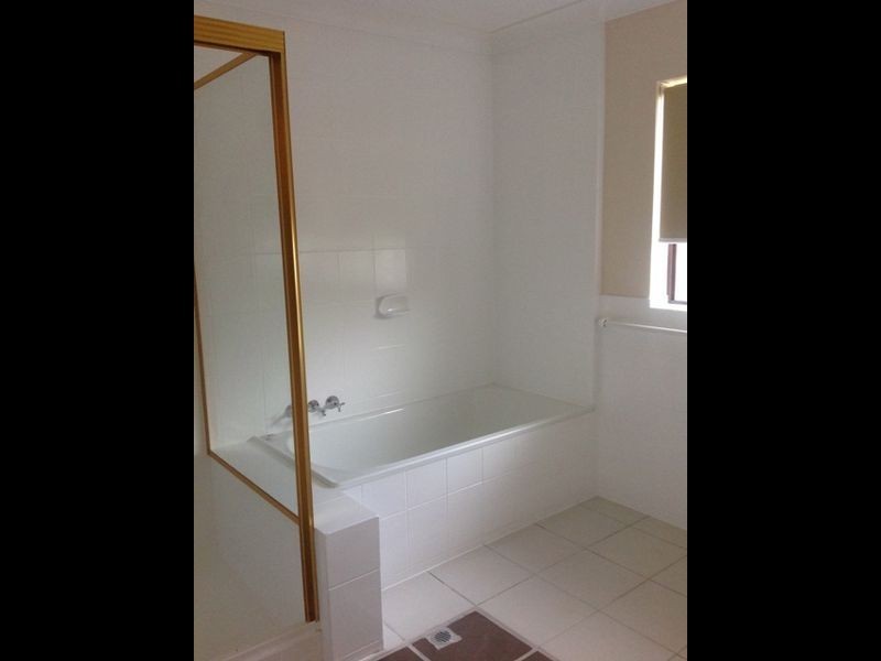 18 Murray Parade, Kingaroy QLD 4610