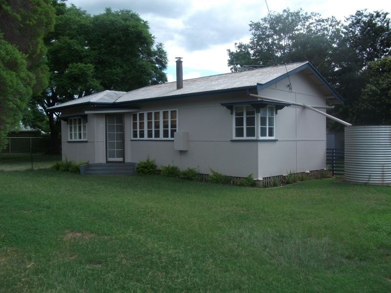 23 Hodge Street, Kingaroy QLD 4610