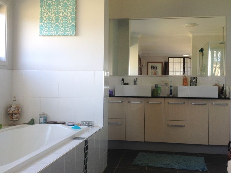 190-192 Premier Drive, Kingaroy QLD 4610