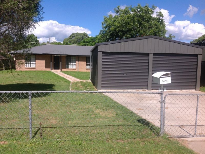 48 Burnett Street, Nanango QLD 4615
