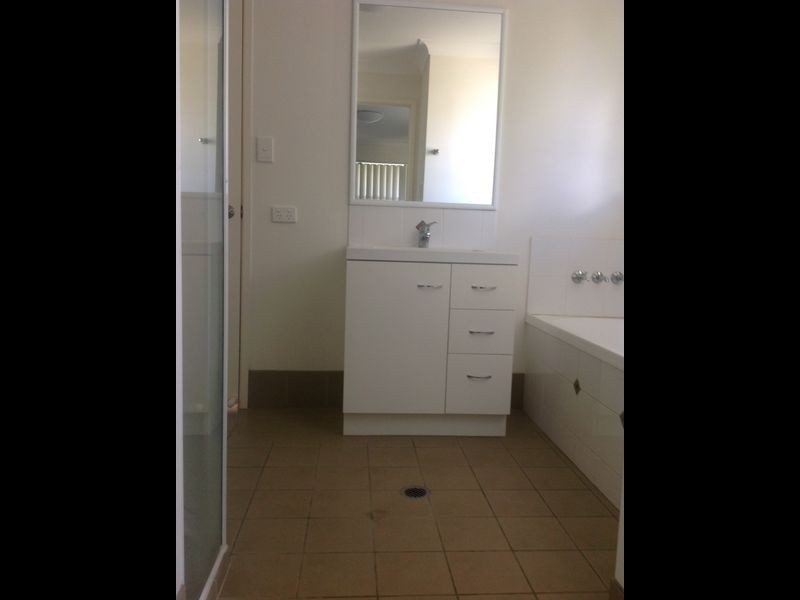 48 Burnett Street, Nanango QLD 4615