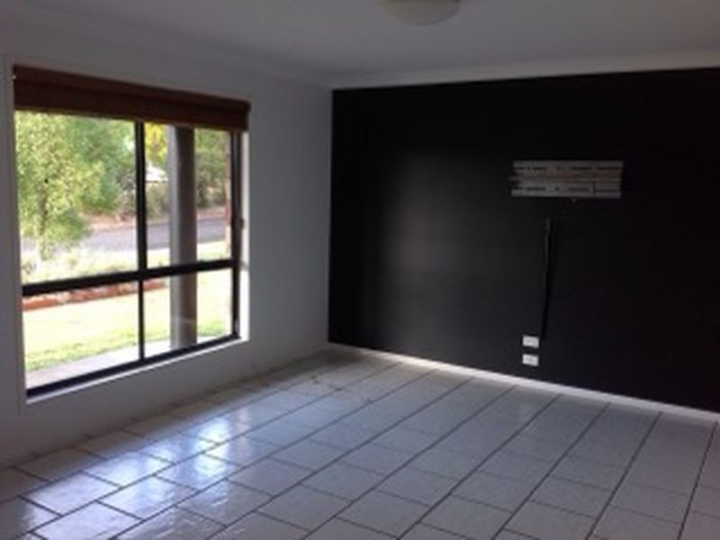 18 Olive Grove, Kingaroy QLD 4610