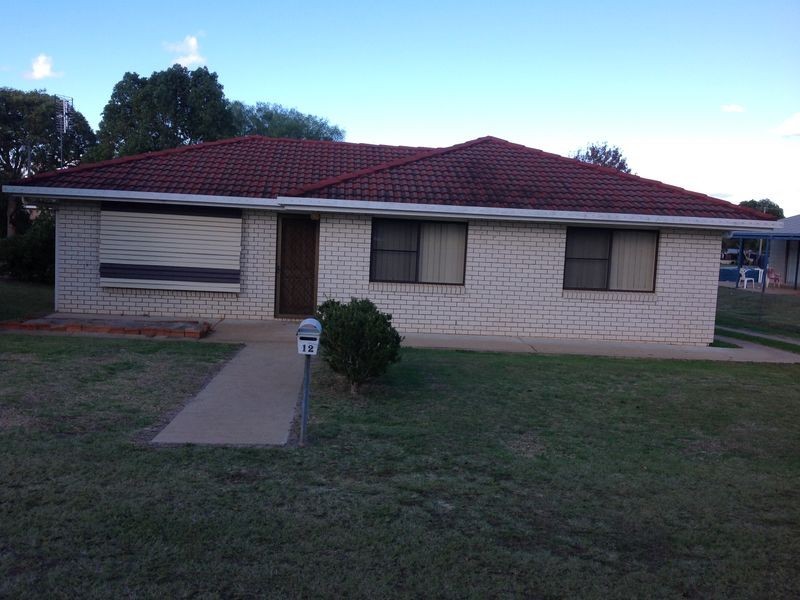 12 Windsor Circle, Kingaroy QLD 4610