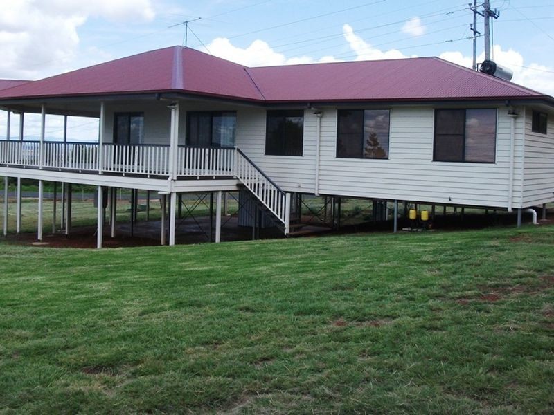 2 Sonaree Drive, Kingaroy QLD 4610