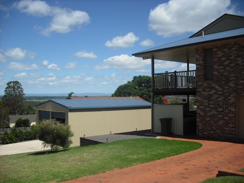 39 Adermann Drive, Kingaroy QLD 4610
