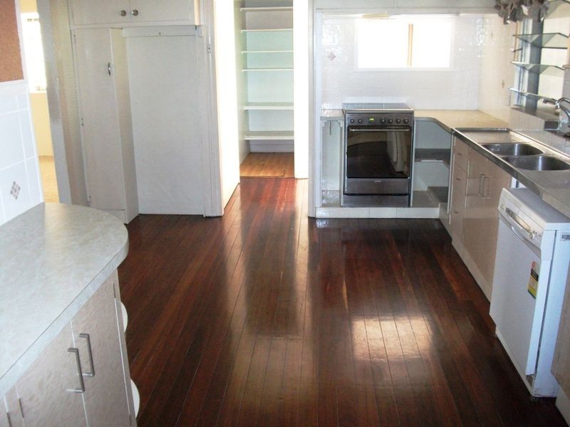 6 Duke Street, Kingaroy QLD 4610