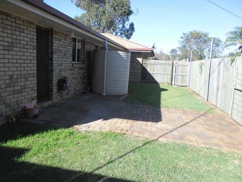 2/23 Martin Place, Kingaroy QLD 4610