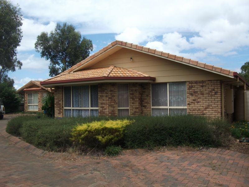 2/23 Martin Place, Kingaroy QLD 4610