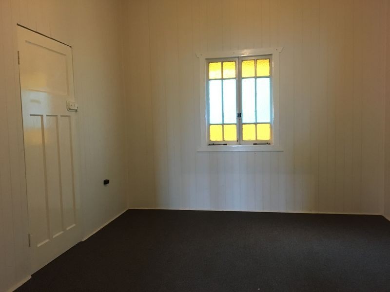 10 Gooyong Street, Kingaroy QLD 4610