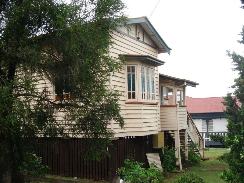 10 Gooyong Street, Kingaroy QLD 4610