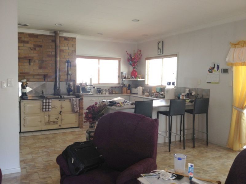 143 Franklins Road, Wattle Camp QLD 4615