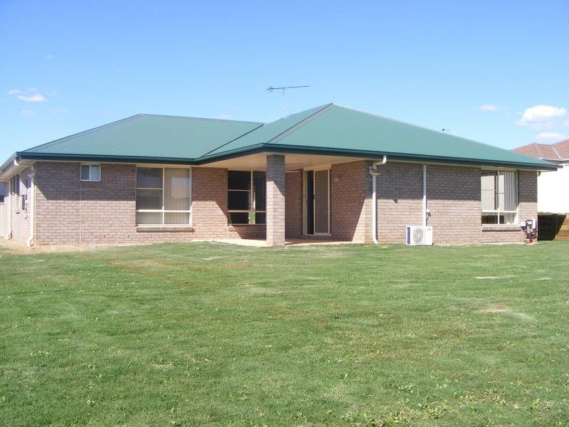 5 Frangipani Drive, Kingaroy QLD 4610