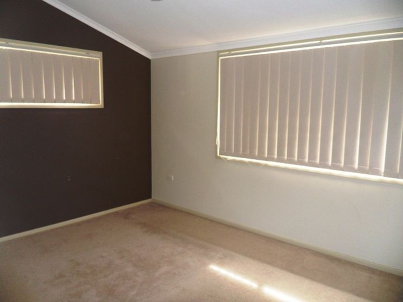 20 Windsor Circle, Kingaroy QLD 4610