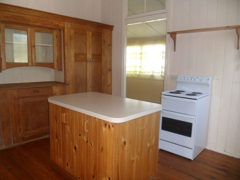 37 Albert Street, Kingaroy QLD 4610