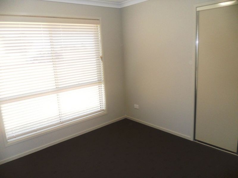 30-32 Premier Drive, Kingaroy QLD 4610