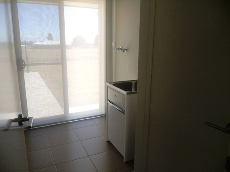 30-32 Premier Drive, Kingaroy QLD 4610