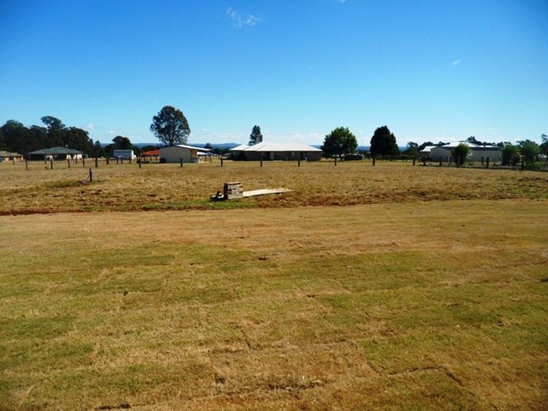 30-32 Premier Drive, Kingaroy QLD 4610