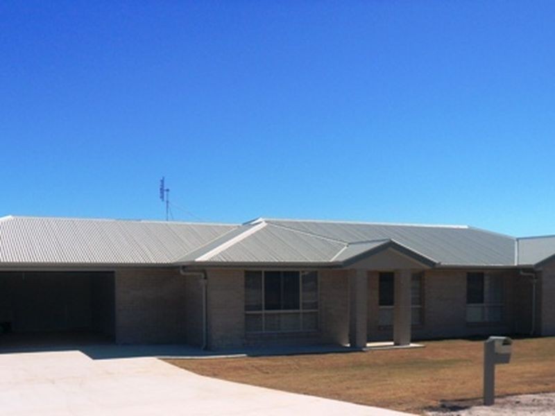 30-32 Premier Drive, Kingaroy QLD 4610