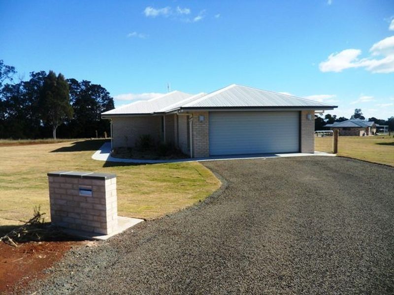 2-4 Diamond Circuit, Kingaroy QLD 4610