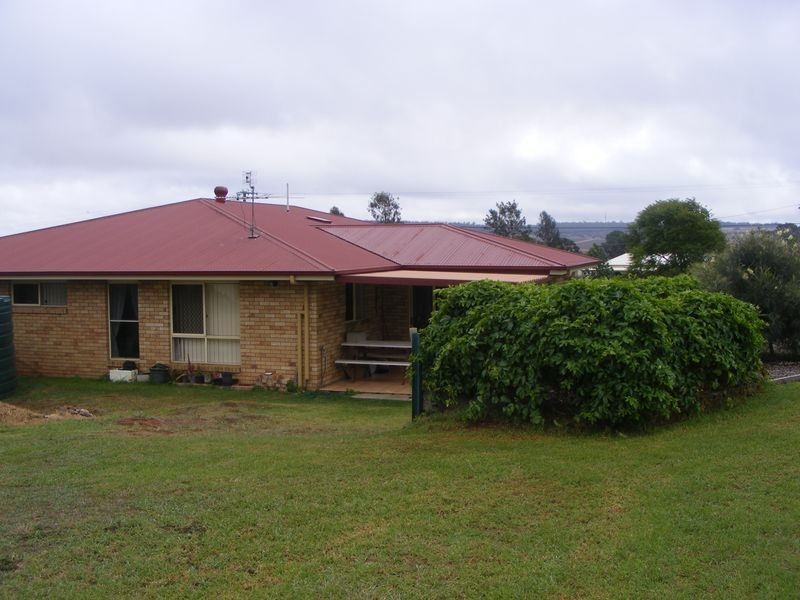 9 Macaulay Drive, Kingaroy QLD 4610