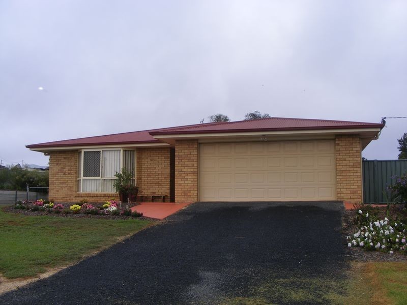9 Macaulay Drive, Kingaroy QLD 4610