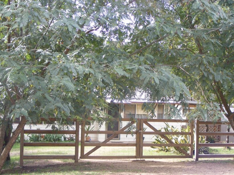 702 Kumbia Road, Ellesmere QLD 4610