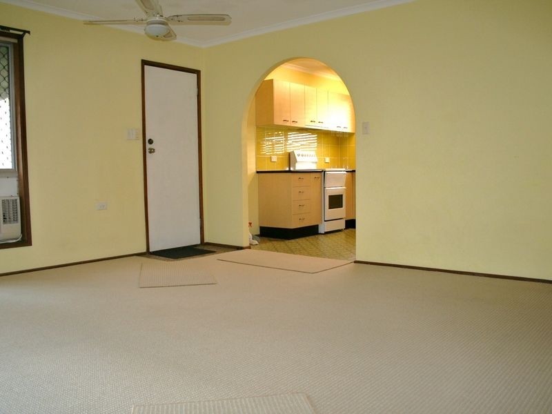 2/55 Albion Avenue, Miami QLD 4220